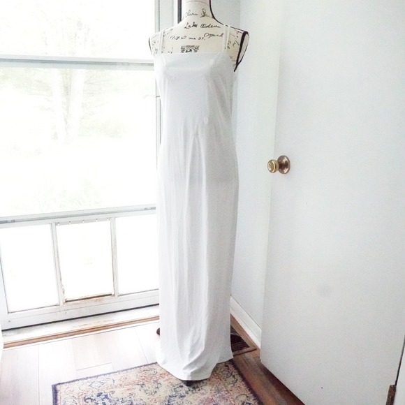 Vtg Y2K City Triangles‎ White Maxi Dress Criss Cross Back Formal Gown M Wedding - Picture 1 of 11